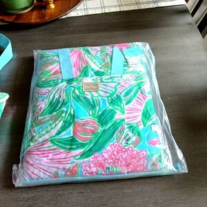 Lilly Pultzier Beach/picnic Blanket Quikted Nwt